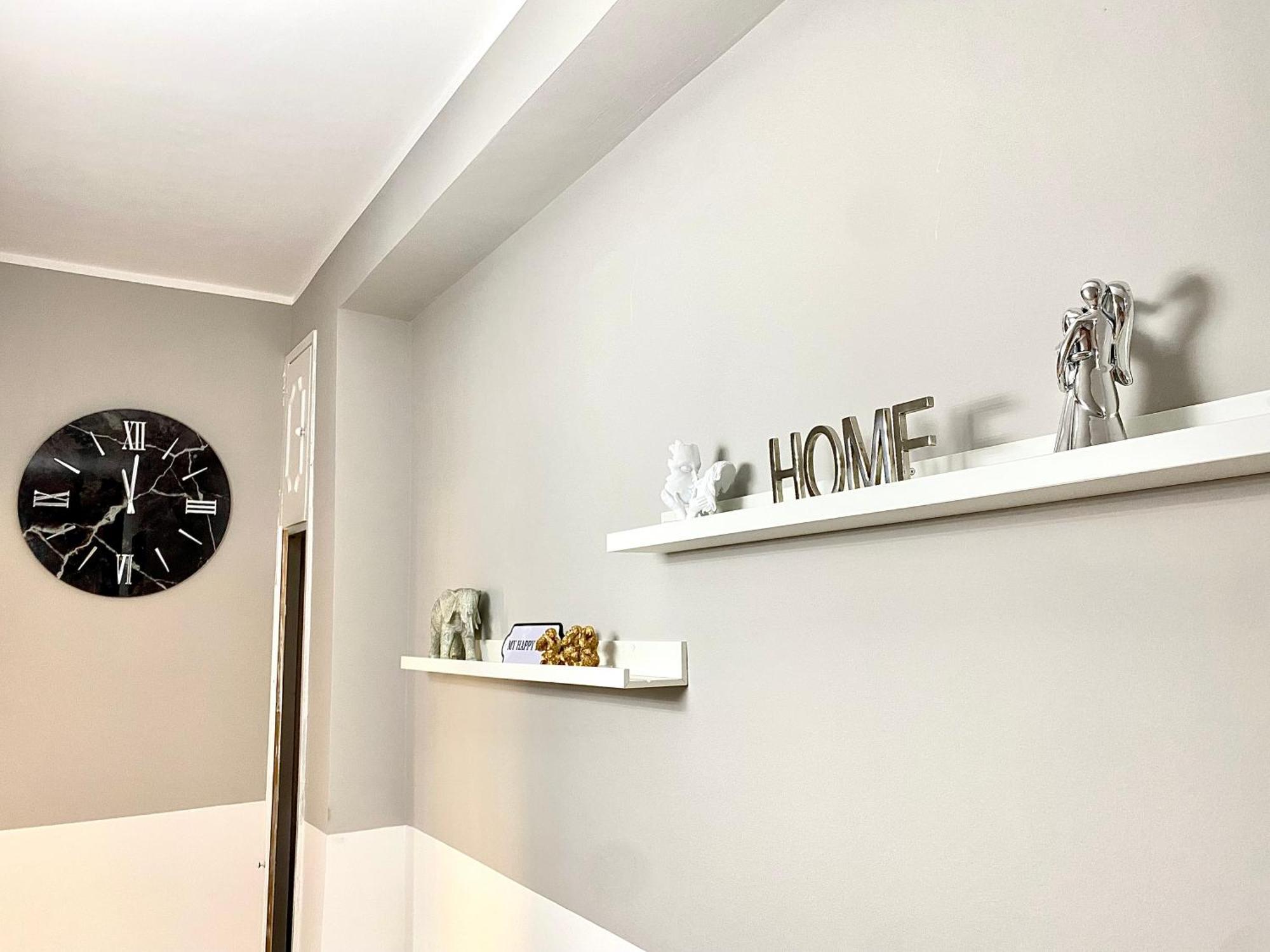Capuanshome-intero Rom